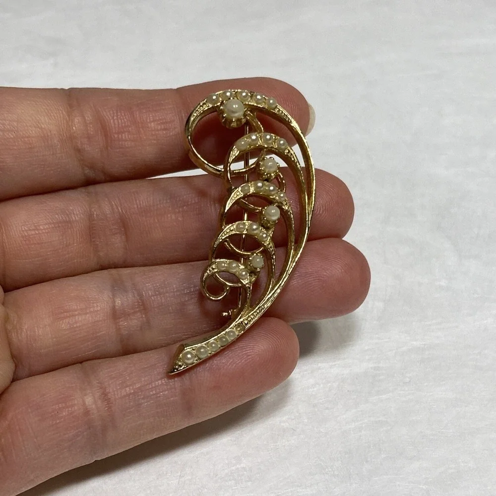 Vintage Faux Pearl Brooch Gold Tone Branch